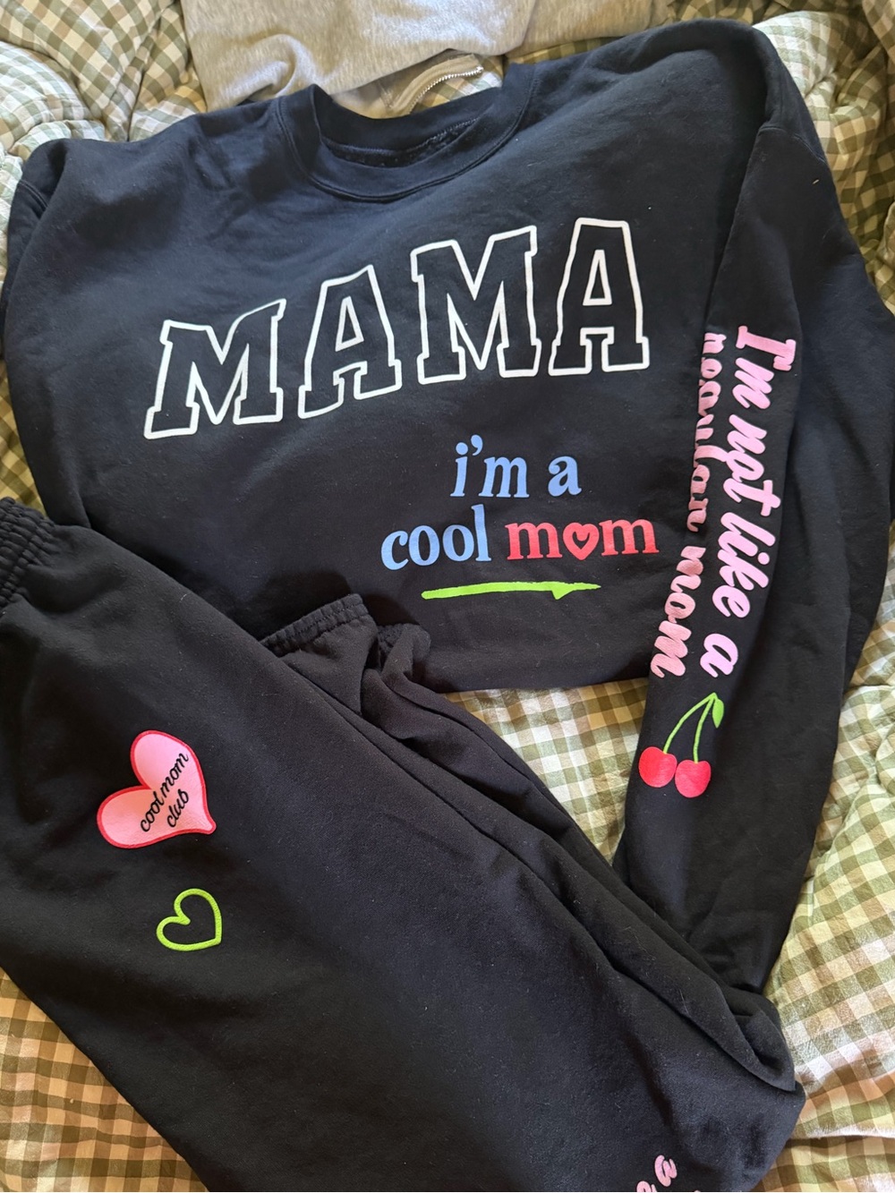 KRISTA HORTON Black 'MAMA - I'm a Cool Mom' Graphic Sweatshirt Set